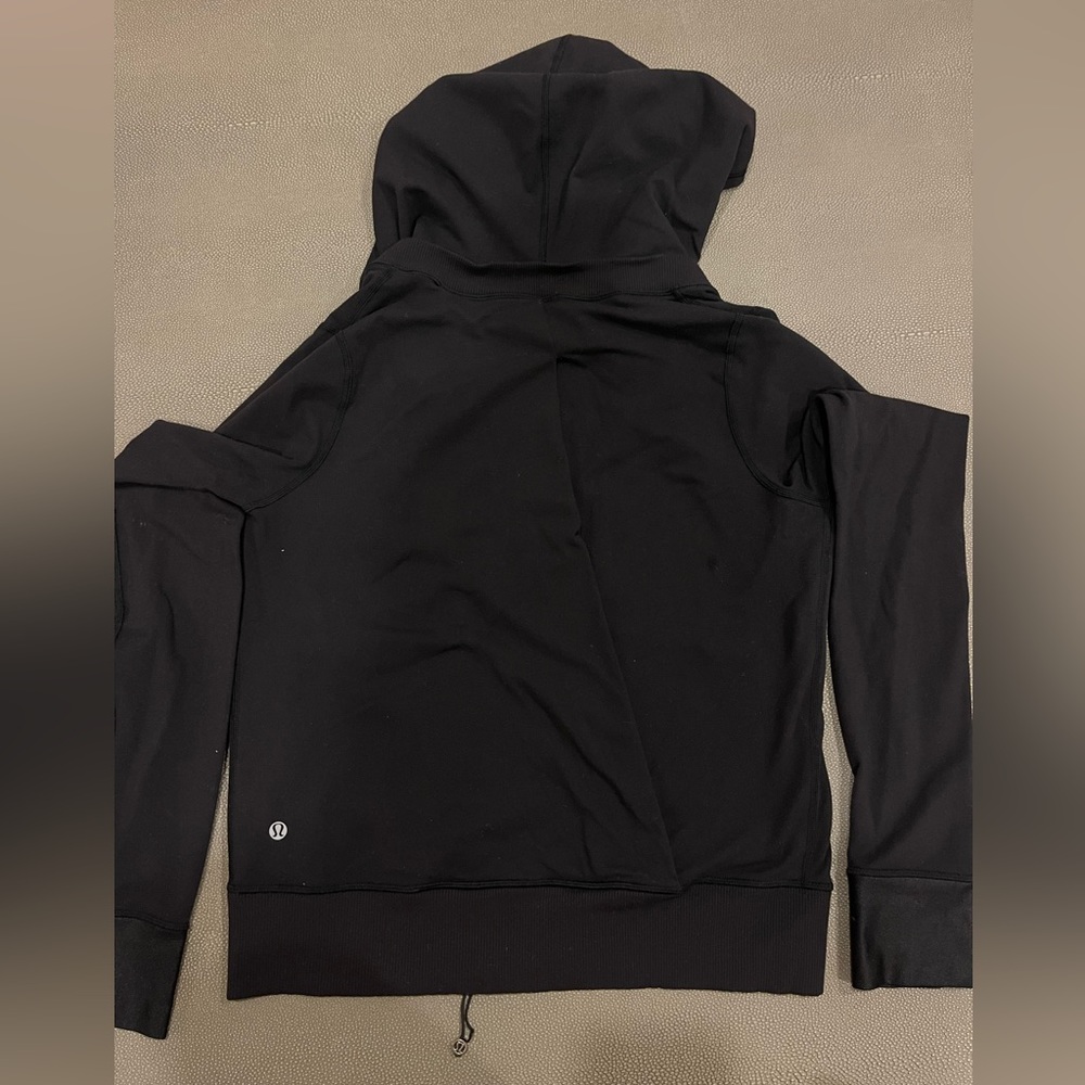 Lululemon Zip Up Jacket (Black) - Size 4